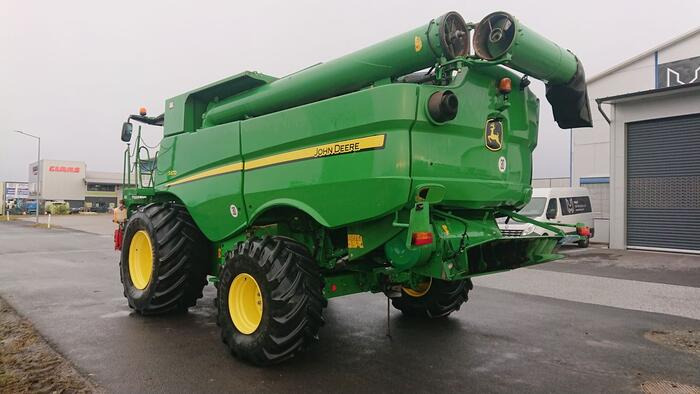 John Deere S670 - 联合收割机:图4 John Deere S670 - 联合收割机:图4