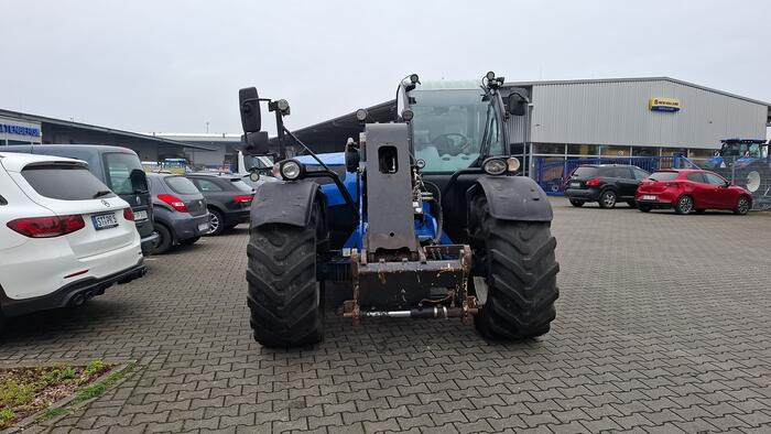 New Holland LM 7.42 - 伸缩臂叉装车:图1 New Holland LM 7.42 - 伸缩臂叉装车:图1
