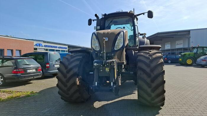 New Holland T8.275 - 拖拉机:图2 New Holland T8.275 - 拖拉机:图2