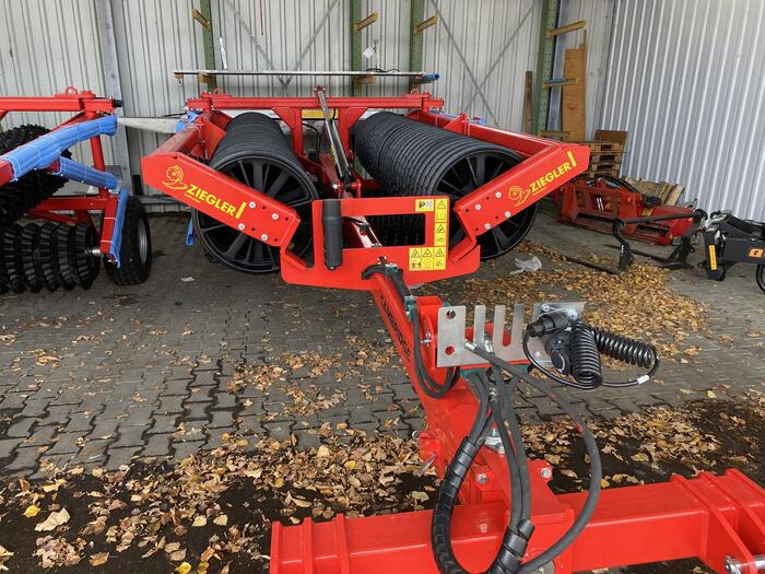 Ziegler Cambridge Walze 8001 - 农场碾压机:图2 Ziegler Cambridge Walze 8001 - 农场碾压机:图2