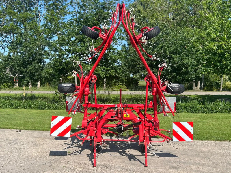 Lely Lotus 770 plus AWS Schudder - 翻草机/ 搂草机:图1 Lely Lotus 770 plus AWS Schudder - 翻草机/ 搂草机:图1