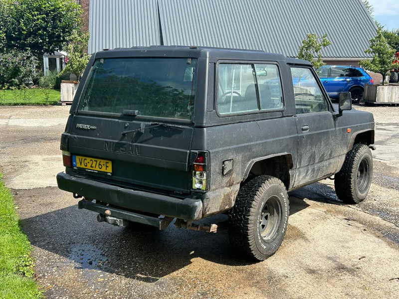 Nissan Patrol Patrol R 2.8 Turbo Diesel GRIJS KENTEKEN YOUNG TIMER - 汽车:图4 Nissan Patrol Patrol R 2.8 Turbo Diesel GRIJS KENTEKEN YOUNG TIMER - 汽车:图4
