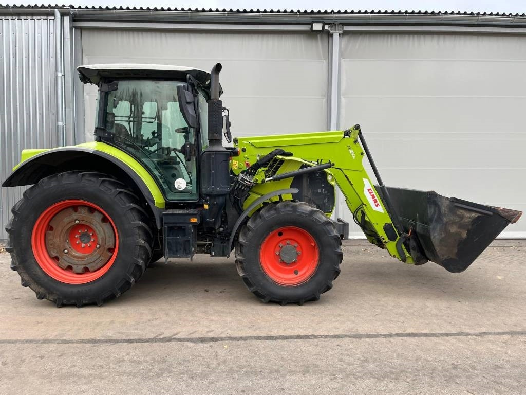 Claas Arion 530 CIS - 拖拉机:图2 Claas Arion 530 CIS - 拖拉机:图2