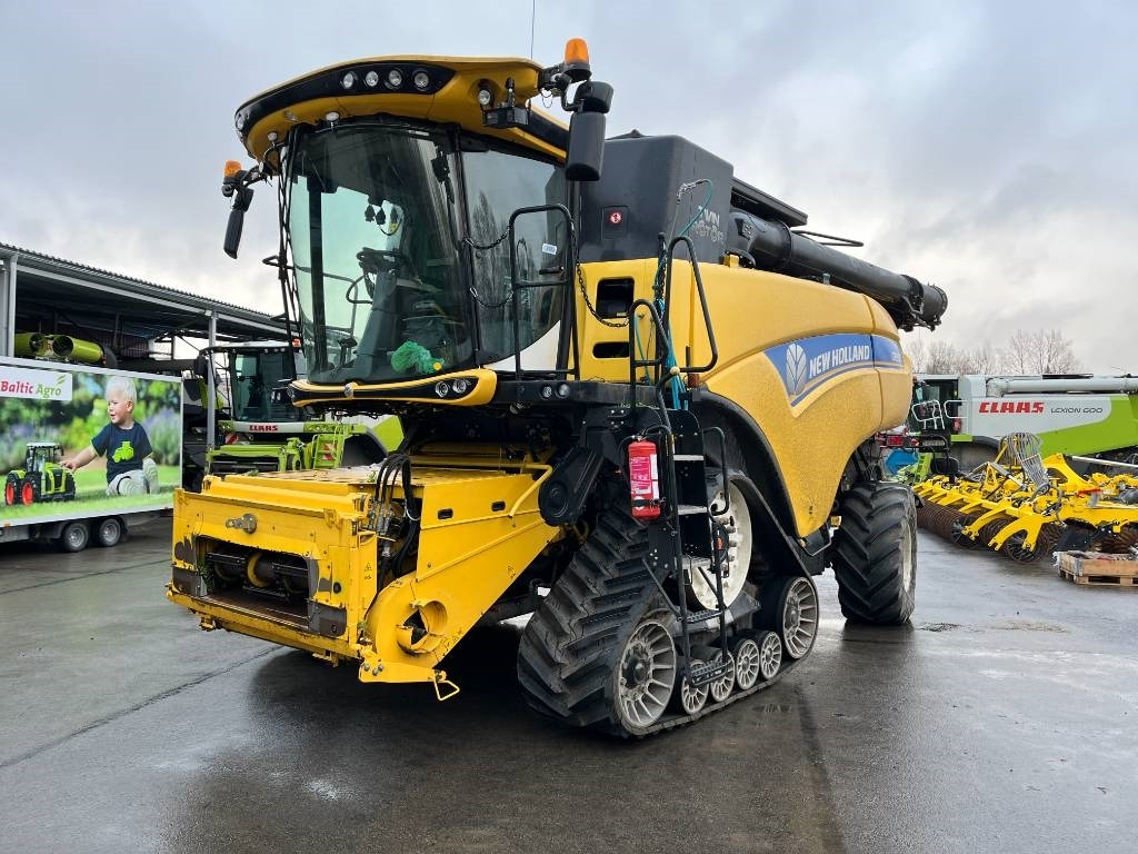 New Holland CR 9.90 - 联合收割机:图1 New Holland CR 9.90 - 联合收割机:图1