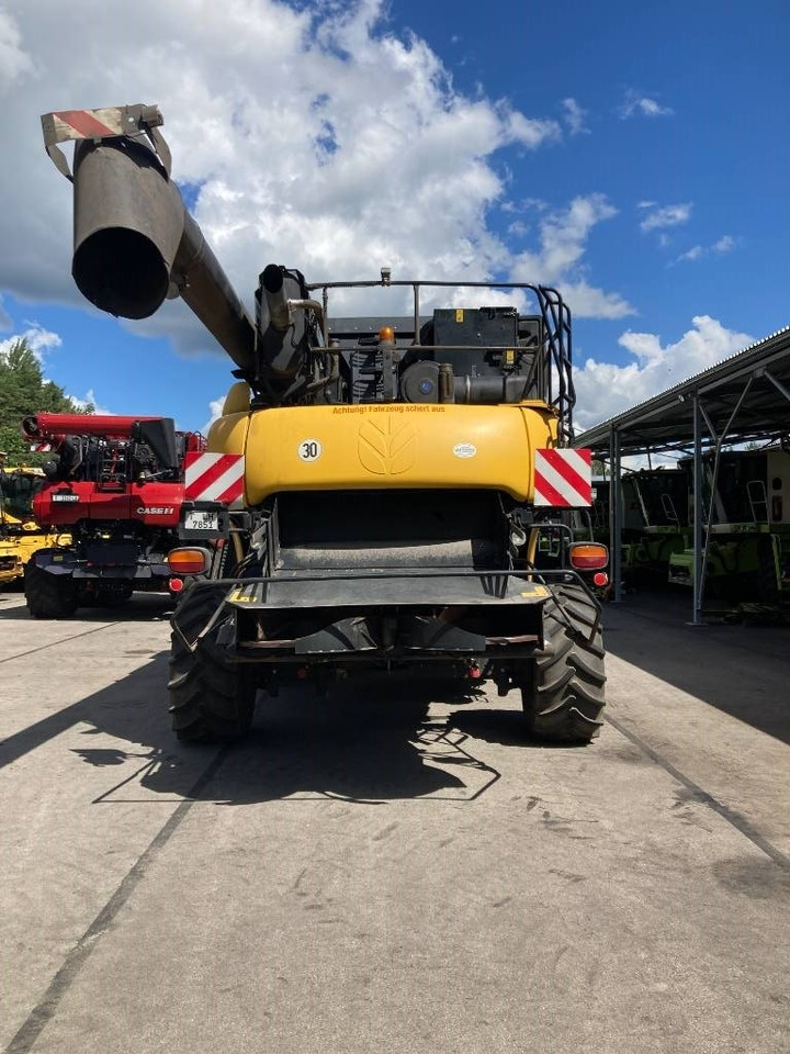 New Holland CR 9090 - 联合收割机:图4 New Holland CR 9090 - 联合收割机:图4