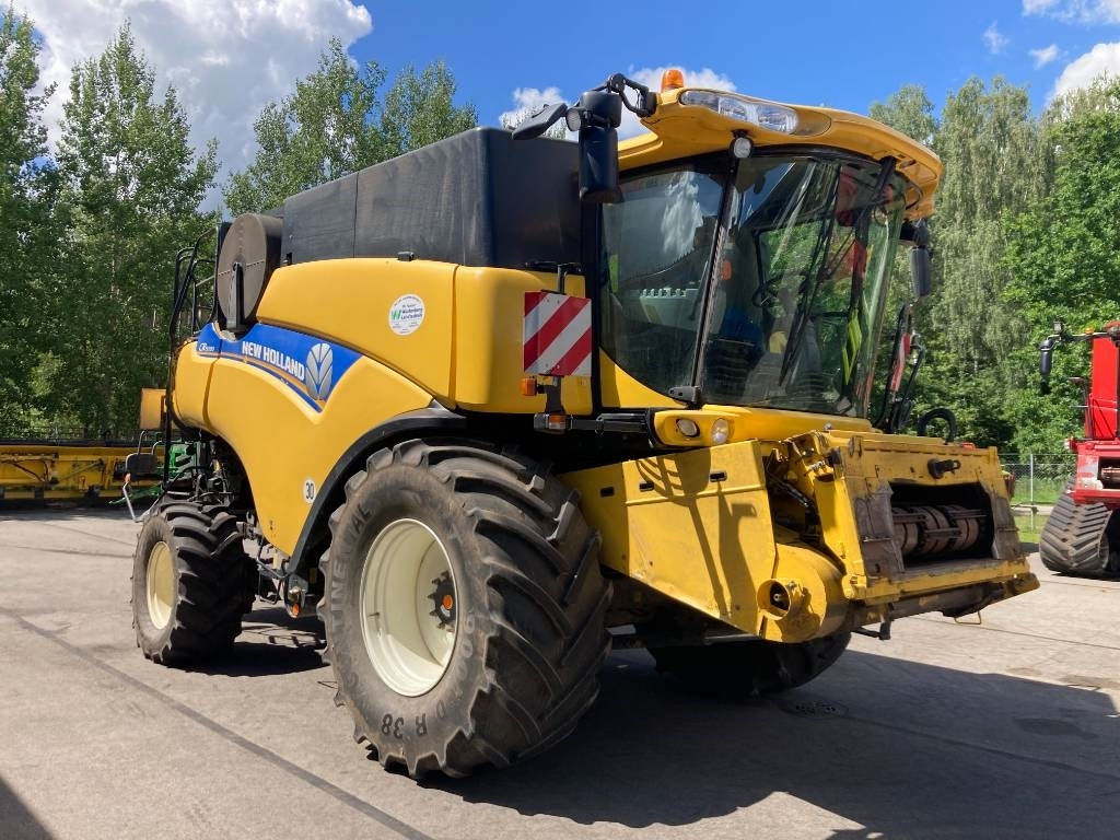 New Holland CR 9090 - 联合收割机:图1 New Holland CR 9090 - 联合收割机:图1