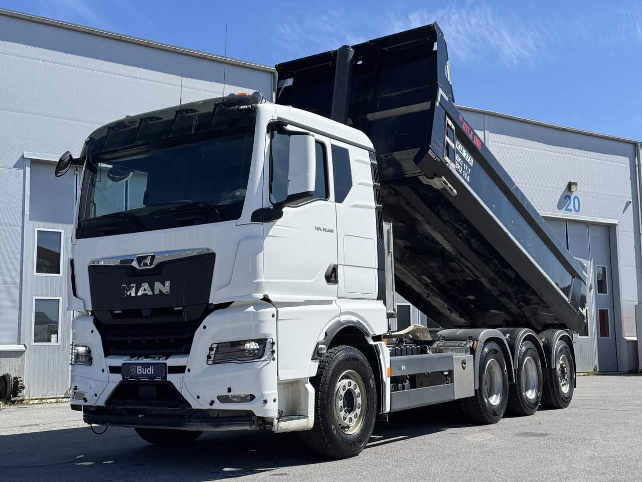 Schaktbil MAN TGX 35.510 8X4-4 BL CH -2022 | Parabel luft | Tridem - 翻斗车:图1 Schaktbil MAN TGX 35.510 8X4-4 BL CH -2022 | Parabel luft | Tridem - 翻斗车:图1