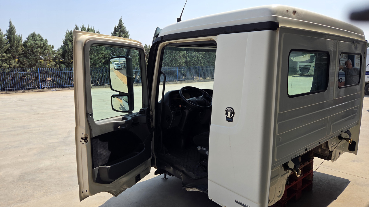 MERCEDES ACTROS MP3 MEDIUM - 驾驶室:图4 MERCEDES ACTROS MP3 MEDIUM - 驾驶室:图4