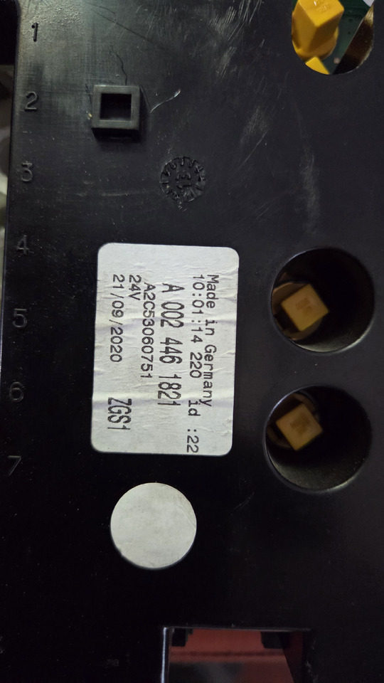 MERCEDES-BENZ INSTRUMENT PANEL MERCEDES ATEGO - 仪表板 适用于 卡车:图4 MERCEDES-BENZ INSTRUMENT PANEL MERCEDES ATEGO - 仪表板 适用于 卡车:图4