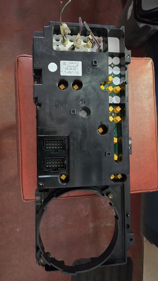 MERCEDES-BENZ INSTRUMENT PANEL MERCEDES ATEGO - 仪表板 适用于 卡车:图3 MERCEDES-BENZ INSTRUMENT PANEL MERCEDES ATEGO - 仪表板 适用于 卡车:图3