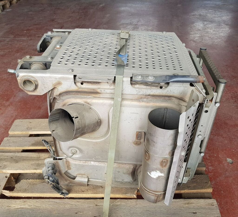 Mercedes-Benz GILLET Z308246 A 957 490 05 14 Mercedes-Benz - 催化转化器 适用于 卡车:图1 Mercedes-Benz GILLET Z308246 A 957 490 05 14 Mercedes-Benz - 催化转化器 适用于 卡车:图1