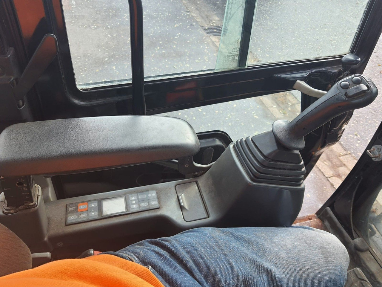 CAT 311 F L RR - 履带式挖掘机:图5 CAT 311 F L RR - 履带式挖掘机:图5