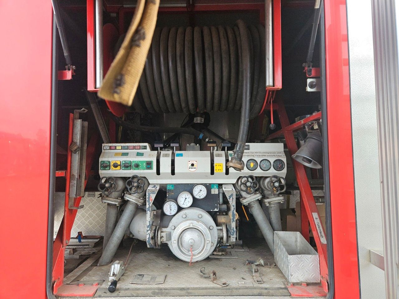 MAN KAT 6x6 Tanklöschfahrzeug - 罐车:图5 MAN KAT 6x6 Tanklöschfahrzeug - 罐车:图5