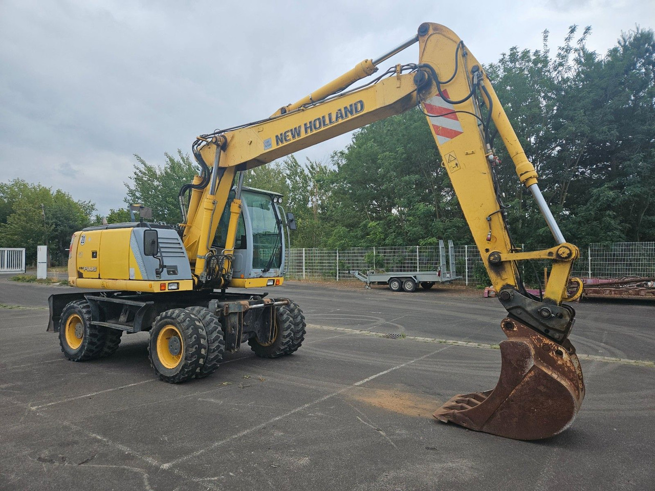 New Holland MH Plus 18t Mobilbagger - 轮式挖掘机:图1 New Holland MH Plus 18t Mobilbagger - 轮式挖掘机:图1