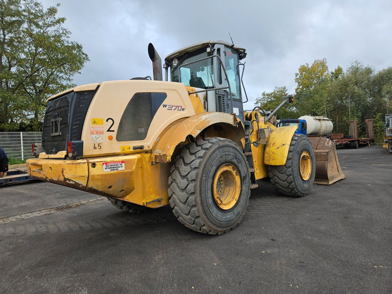 New Holland W270 B Radlader - 轮式装载机:图3 New Holland W270 B Radlader - 轮式装载机:图3