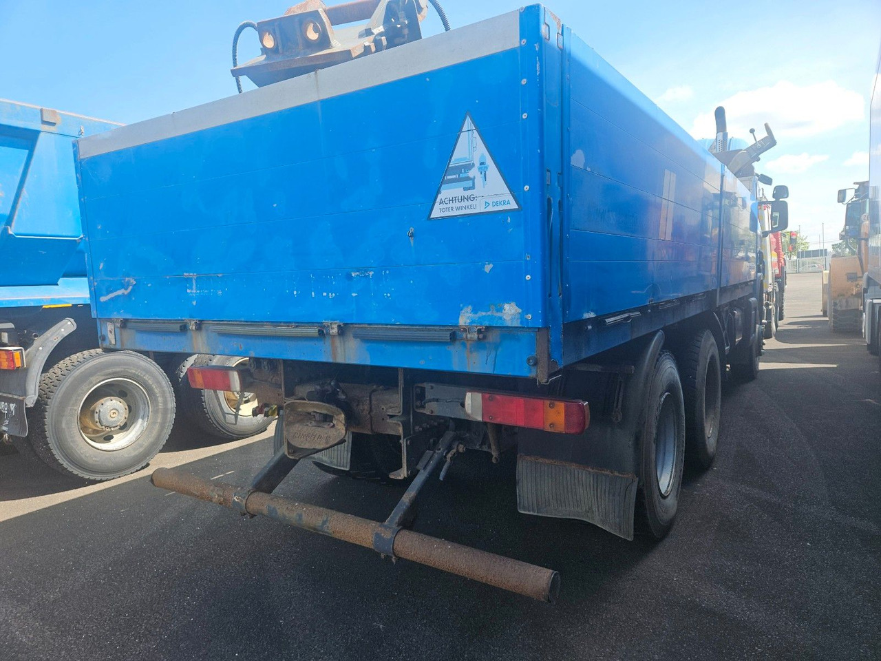 Scania P340 6x6 Pritsche Schaltgetriebe ALLRAD - 栏板式/ 平板卡车:图3 Scania P340 6x6 Pritsche Schaltgetriebe ALLRAD - 栏板式/ 平板卡车:图3