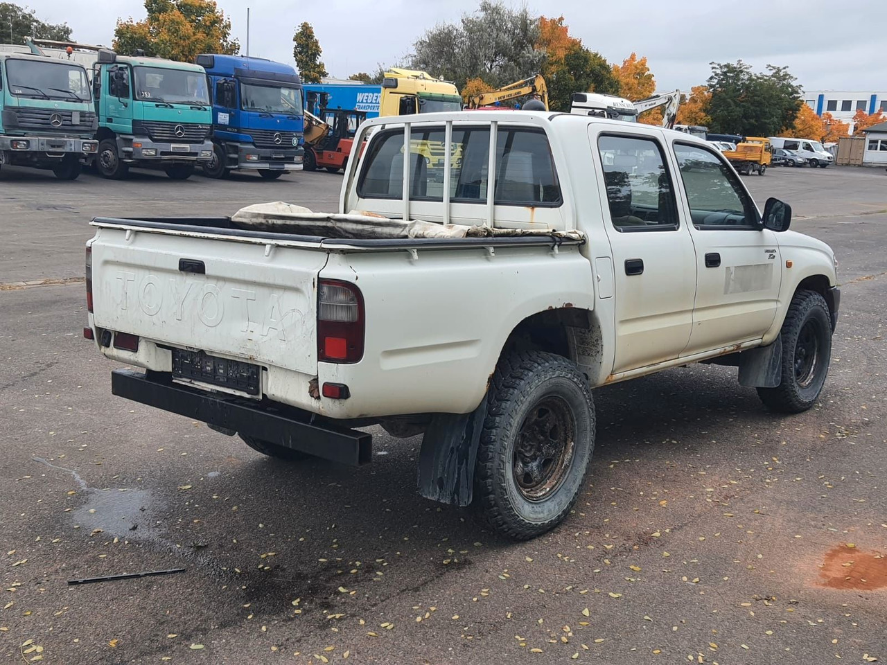 Toyota Hilux Double Cab 4x4 - 越野车:图3 Toyota Hilux Double Cab 4x4 - 越野车:图3
