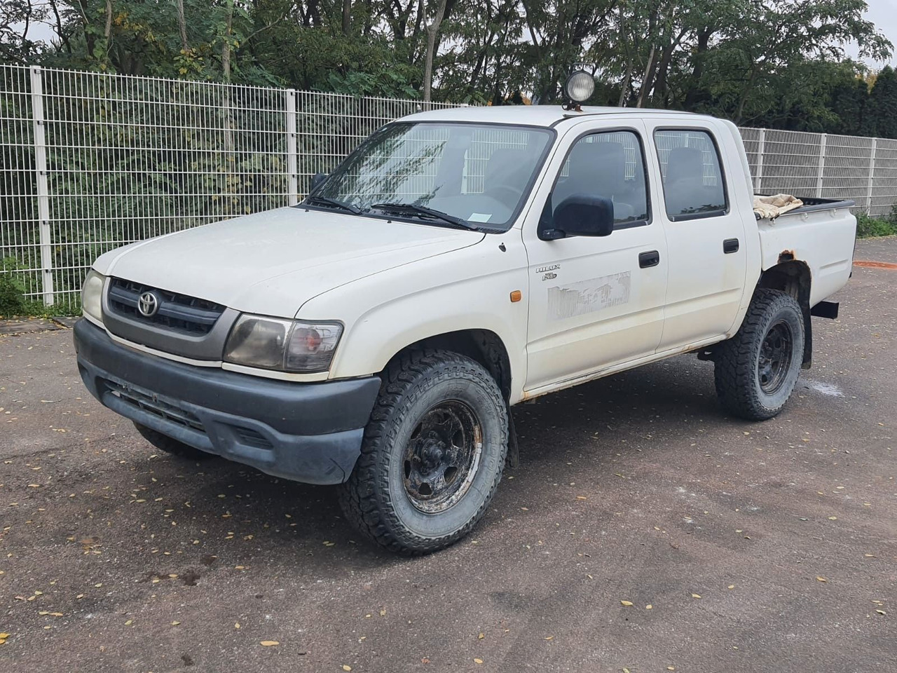 Toyota Hilux Double Cab 4x4 - 越野车:图2 Toyota Hilux Double Cab 4x4 - 越野车:图2