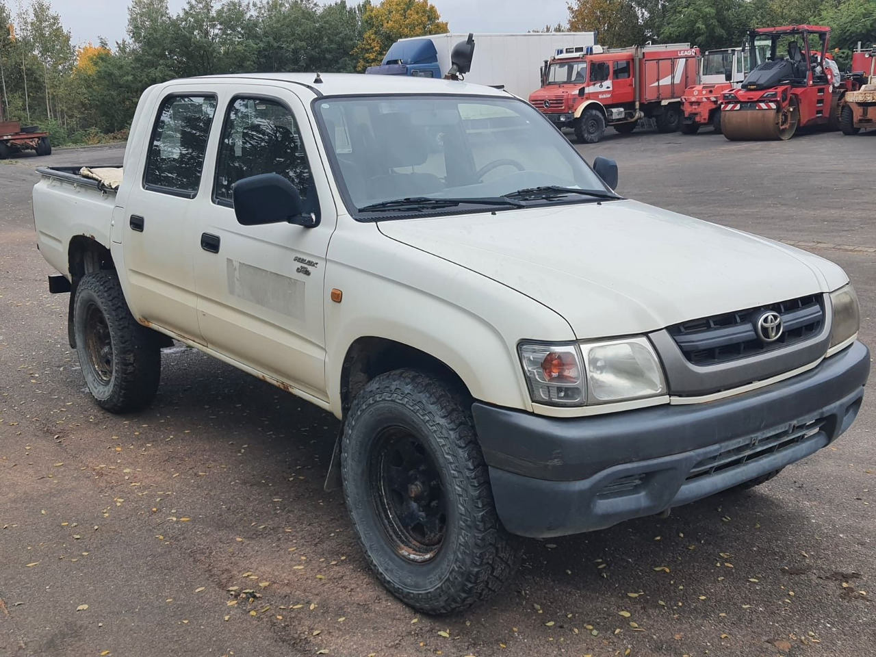 Toyota Hilux Double Cab 4x4 - 越野车:图1 Toyota Hilux Double Cab 4x4 - 越野车:图1