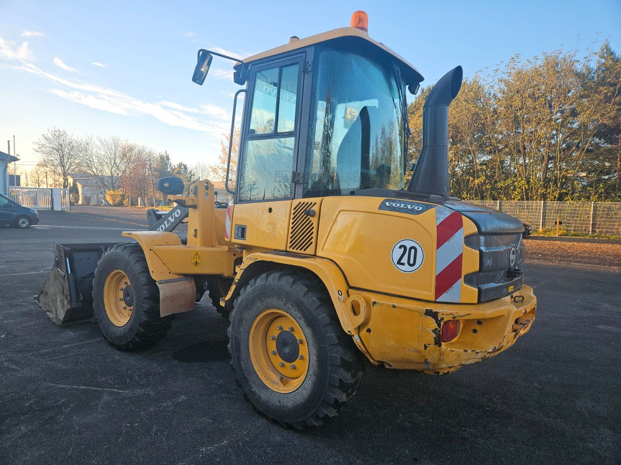 Volvo L30G Radlader mit Klappschaufel - 轮式装载机:图4 Volvo L30G Radlader mit Klappschaufel - 轮式装载机:图4