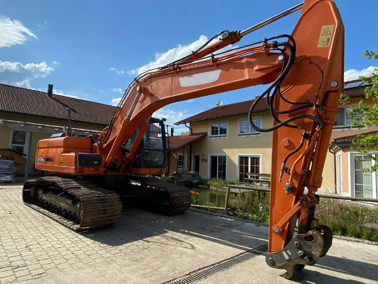 Doosan DX 255 LC - 履带式挖掘机:图3 Doosan DX 255 LC - 履带式挖掘机:图3