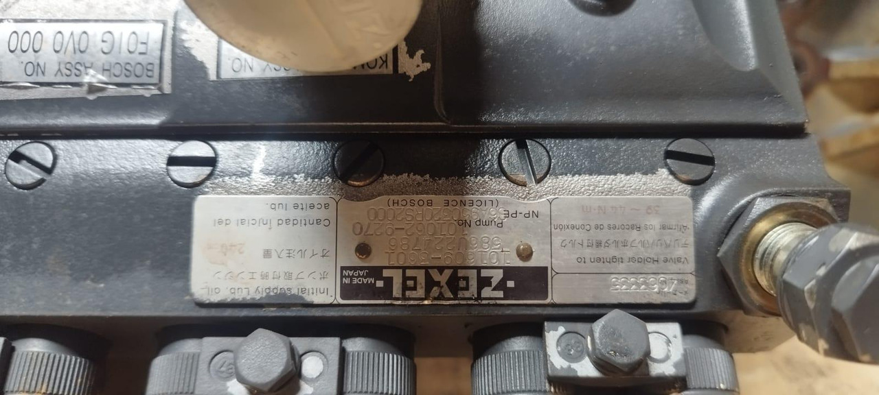 发动机 适用于 建筑机械 Komatsu SAA6D102E-2：图7
