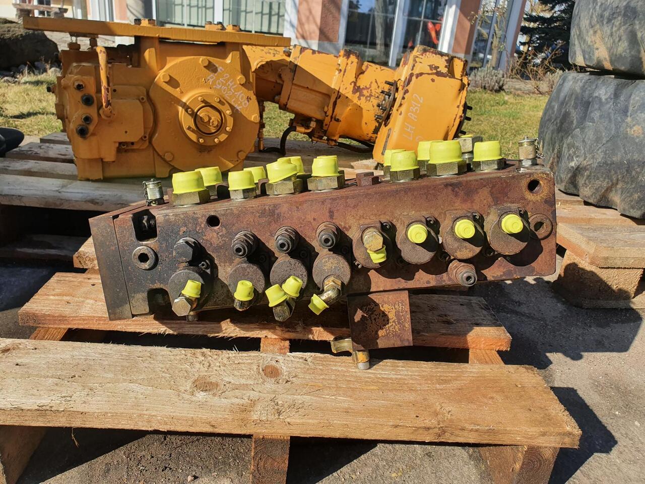 Liebherr A 312 - 液压阀 适用于 建筑机械:图5 Liebherr A 312 - 液压阀 适用于 建筑机械:图5