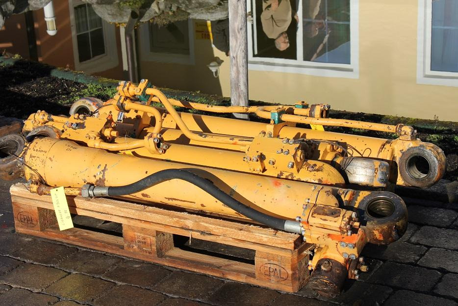 Liebherr A 902 LIT - 液压缸 适用于 建筑机械:图2 Liebherr A 902 LIT - 液压缸 适用于 建筑机械:图2