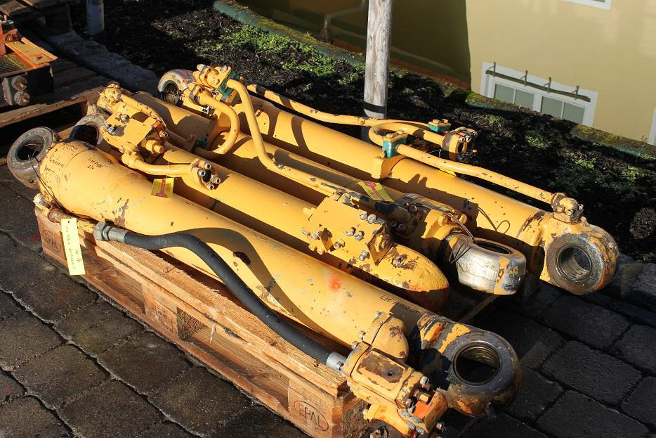 Liebherr A 902 LIT - 液压缸 适用于 建筑机械:图1 Liebherr A 902 LIT - 液压缸 适用于 建筑机械:图1