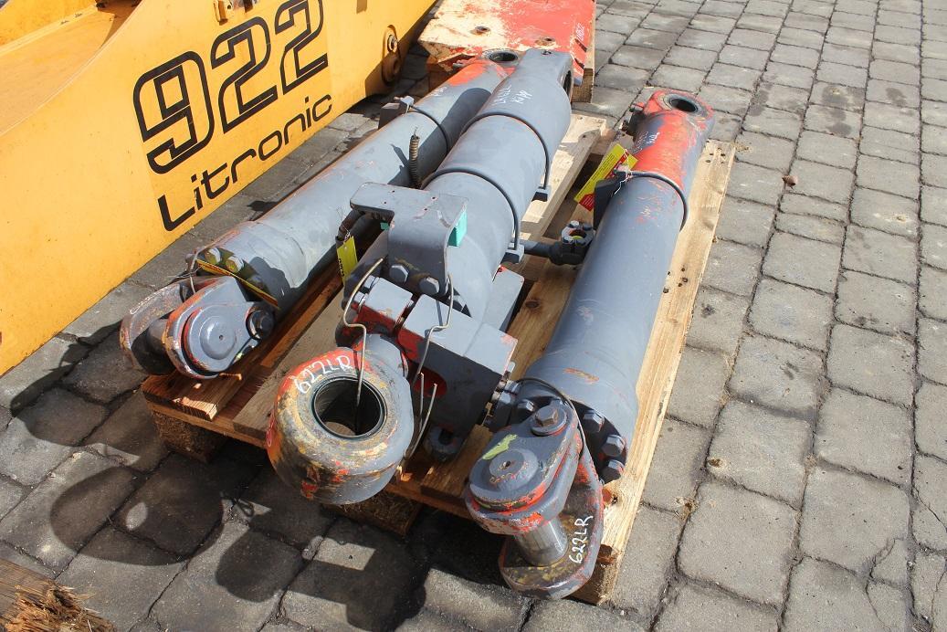 Liebherr LR 622 - 液压缸 适用于 建筑机械:图1 Liebherr LR 622 - 液压缸 适用于 建筑机械:图1