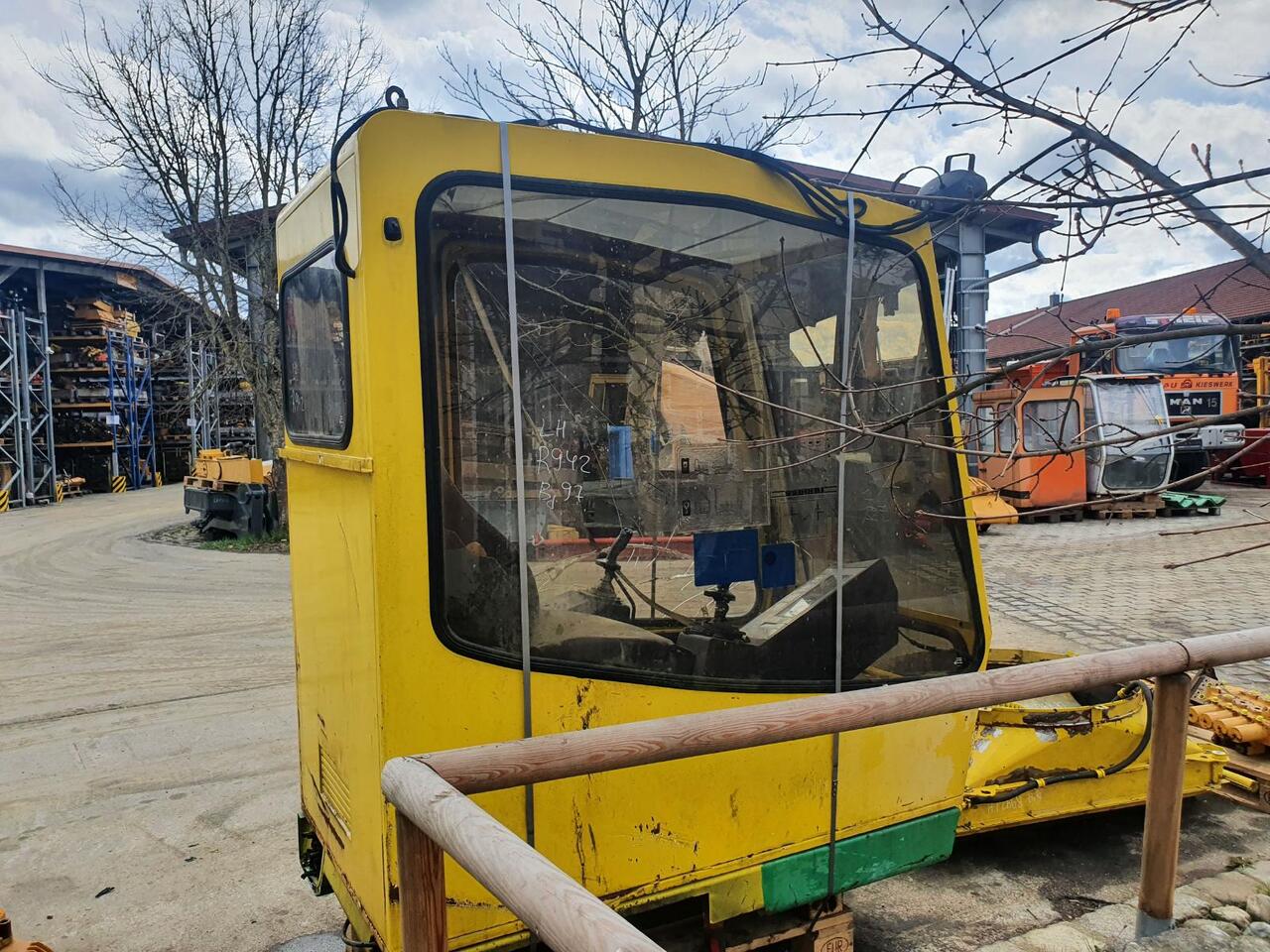 Liebherr R 942 - 驾驶室 适用于 履带式挖掘机:图5 Liebherr R 942 - 驾驶室 适用于 履带式挖掘机:图5