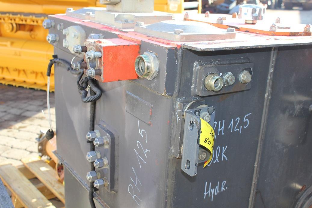 O&K RH 12,5 - 液压油箱 适用于 履带式挖掘机:图3 O&K RH 12,5 - 液压油箱 适用于 履带式挖掘机:图3