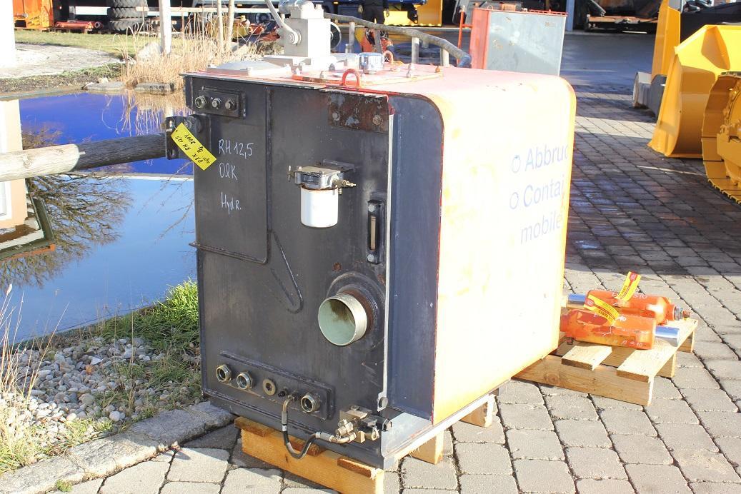 O&K RH 12,5 - 液压油箱 适用于 履带式挖掘机:图1 O&K RH 12,5 - 液压油箱 适用于 履带式挖掘机:图1