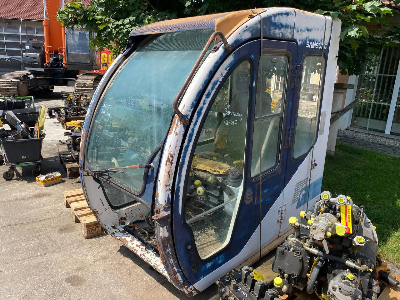 Samsung SE 210 - 驾驶室 适用于 建筑机械:图1 Samsung SE 210 - 驾驶室 适用于 建筑机械:图1