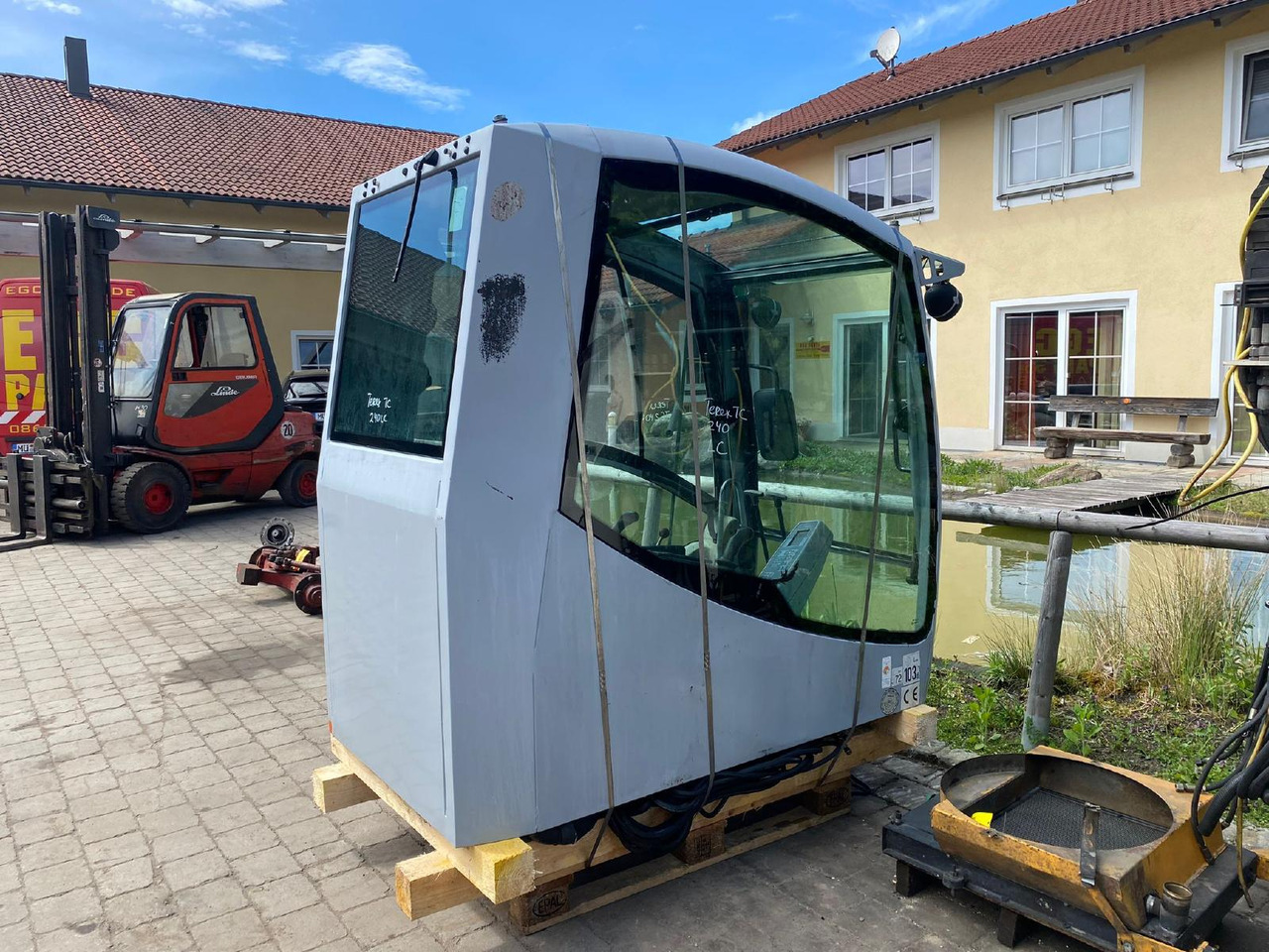 Terex TC 240 LC - 驾驶室 适用于 建筑机械:图4 Terex TC 240 LC - 驾驶室 适用于 建筑机械:图4