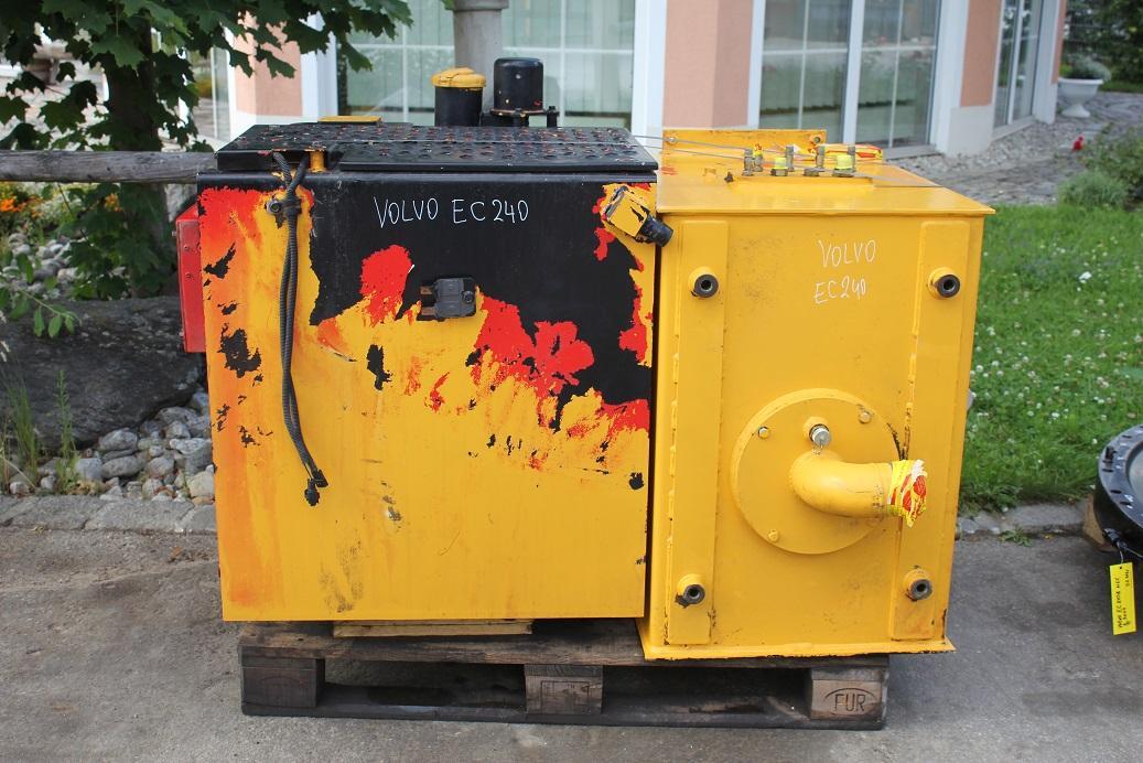 Volvo EC 240 B NLC - 备件 适用于 履带式挖掘机:图4 Volvo EC 240 B NLC - 备件 适用于 履带式挖掘机:图4