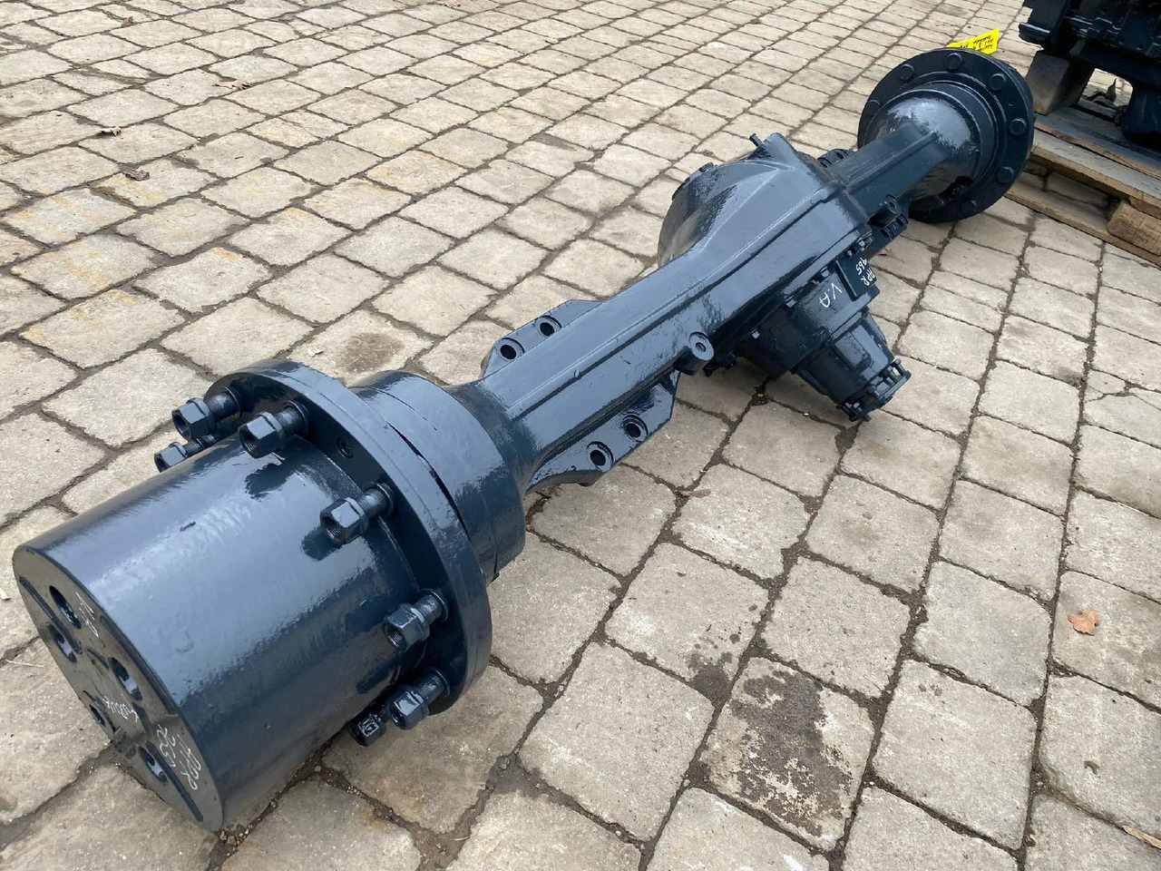 ZF AP R765 aus 320E Furukawa - 轴及其零件 适用于 建筑机械:图1 ZF AP R765 aus 320E Furukawa - 轴及其零件 适用于 建筑机械:图1