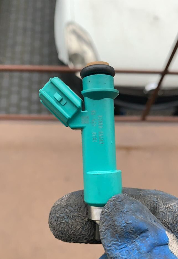 Denso 23250-0Q020 for Toyota Aygo car - 喷射器 适用于 汽车:图1 Denso 23250-0Q020 for Toyota Aygo car - 喷射器 适用于 汽车:图1