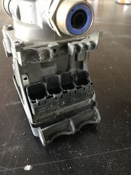 Knorr-Bremse 21114974 Volvo FH FM truck - 制动阀 适用于 卡车:图4 Knorr-Bremse 21114974 Volvo FH FM truck - 制动阀 适用于 卡车:图4