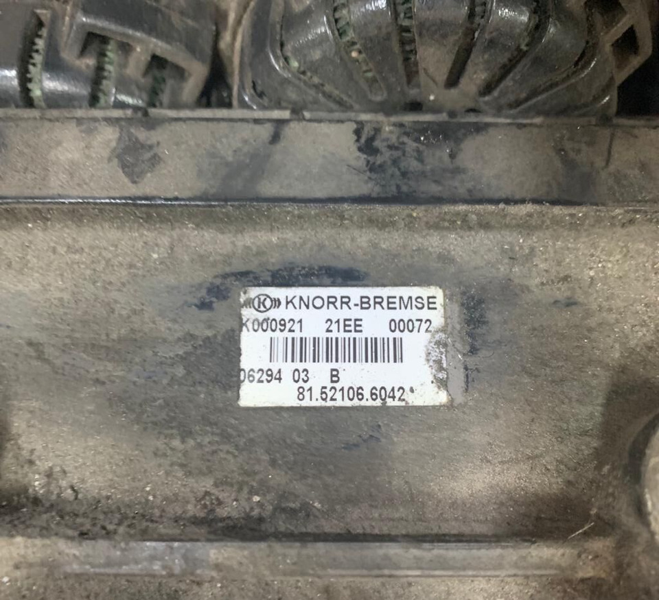 Knorr-Bremse Dwukanałowy 81.52106.6042 MAN TGA TGX TGS truck - 制动阀 适用于 卡车:图3 Knorr-Bremse Dwukanałowy 81.52106.6042 MAN TGA TGX TGS truck - 制动阀 适用于 卡车:图3