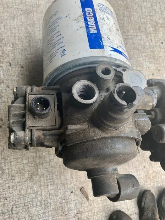 Knorr-Bremse EL9002 IVECO - 进气系统 适用于 卡车:图4 Knorr-Bremse EL9002 IVECO - 进气系统 适用于 卡车:图4