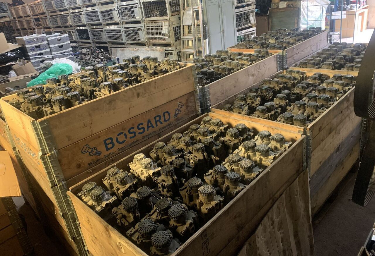 Knorr-Bremse TEBS ES2060 K019312 Knorr-Bremse - 制动阀 适用于 全挂车:图2 Knorr-Bremse TEBS ES2060 K019312 Knorr-Bremse - 制动阀 适用于 全挂车:图2