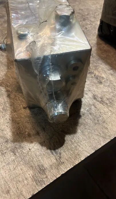 Rexroth Flow Divider R930062425 - 制动阀 适用于 卡车:图1 Rexroth Flow Divider R930062425 - 制动阀 适用于 卡车:图1