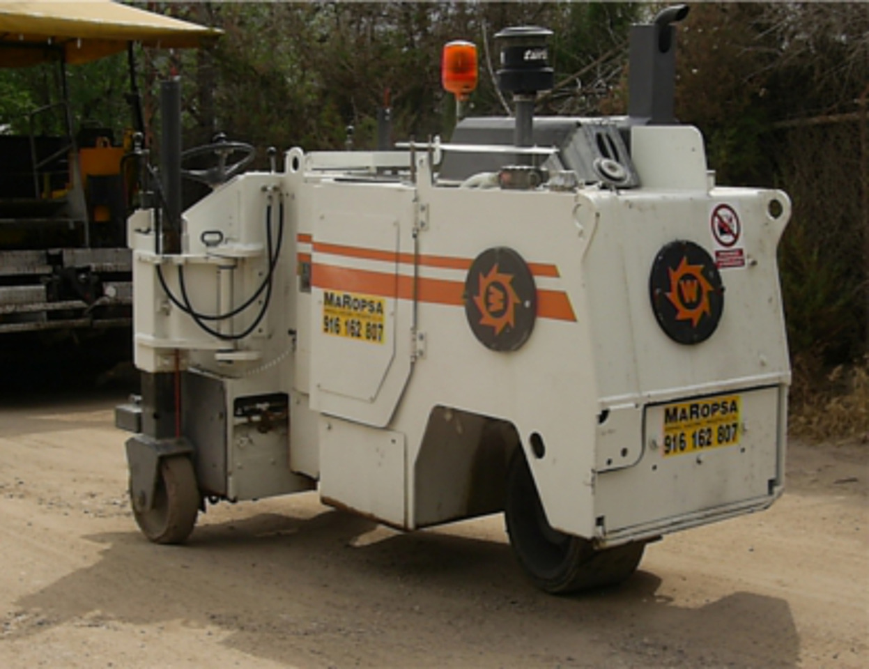 Fresadora de asfalto Wirtgen W 350 - 冷铣刨机:图1 Fresadora de asfalto Wirtgen W 350 - 冷铣刨机:图1