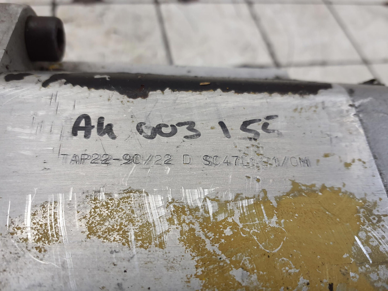 液压泵 适用于 移动式起重机 Dual gear pump:图6 液压泵 适用于 移动式起重机 Dual gear pump:图6