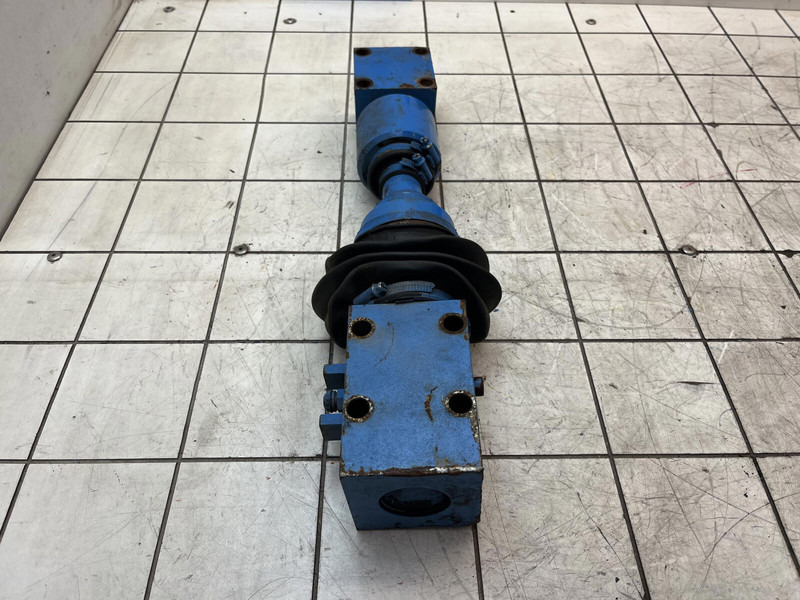 Liebherr LTM 1400-7.1 cylinder connection - 液压缸 适用于 起重机:图4 Liebherr LTM 1400-7.1 cylinder connection - 液压缸 适用于 起重机:图4