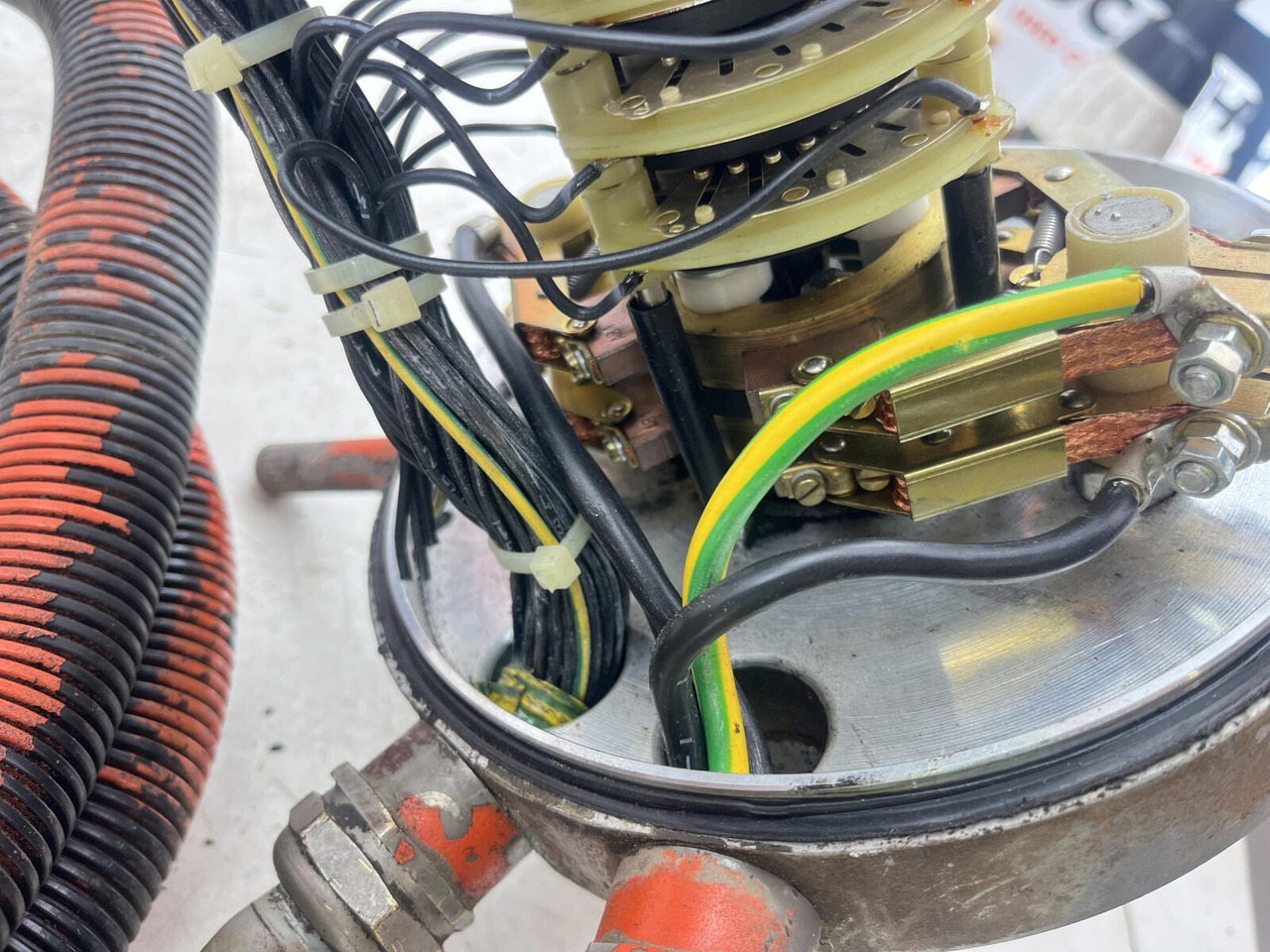 电气系统 适用于 移动式起重机 Terex AC 155 slip ring assy：图12