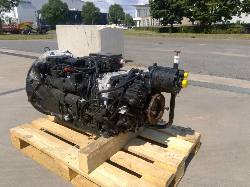 ZF ATF 60-4 gearbox ZF ECOSPLIT 16 S 151 - 变速箱 适用于 起重机:图2 ZF ATF 60-4 gearbox ZF ECOSPLIT 16 S 151 - 变速箱 适用于 起重机:图2