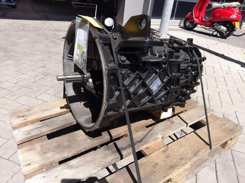 ZF LTM 1055-3.2 gearbox Astronic 12 AS 2302 - 变速箱 适用于 起重机:图1 ZF LTM 1055-3.2 gearbox Astronic 12 AS 2302 - 变速箱 适用于 起重机:图1