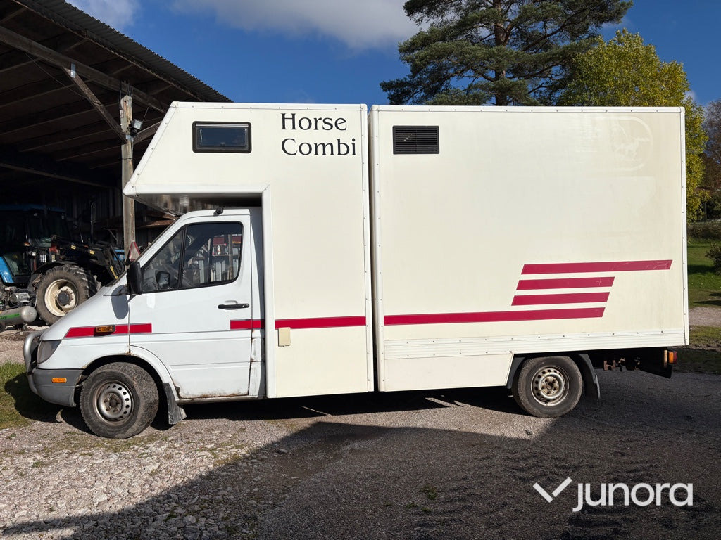 Hästtransport - Mercedes-Benz, 316 CDI - 马匹运输车:图2 Hästtransport - Mercedes-Benz, 316 CDI - 马匹运输车:图2